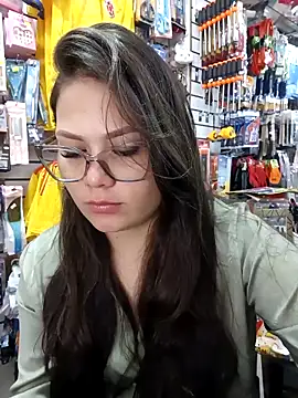 Vale Saenzz online show from 03-28-26, 04:50