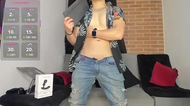 Snapshot of DavidX_X21_Strip chatting on 11-03-25, 06:58 DavidX X21 Strip online show from 11-03-25, 06:58