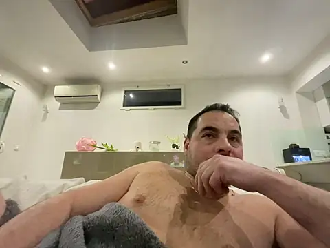 justeqqun online show from 01-18-26, 05:28