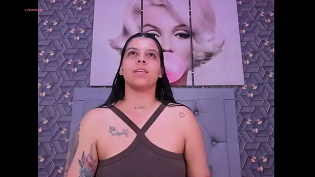 Emily rivera78 online show from 04-25-26, 03:53