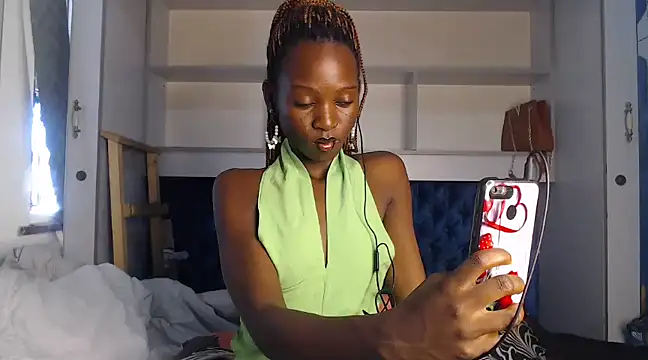 Snapshot of YoungDiva69 chatting on 02-05-25, 08:11 YoungDiva69 online show from 02-05-25, 08:11