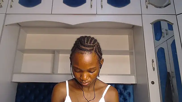 Snapshot of YoungDiva69 chatting on 02-28-25, 03:48 YoungDiva69 online show from 02-28-25, 03:48