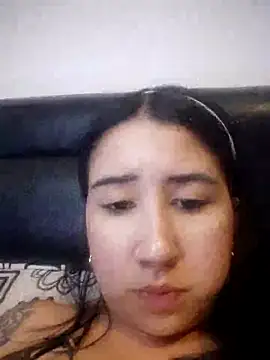 Snapshot of Tu_nubecita chatting on 02-10-25, 06:53 Tu nubecita online show from 02-10-25, 06:53