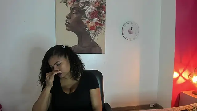 CamiilaReyes online show from 11-24-25, 01:11