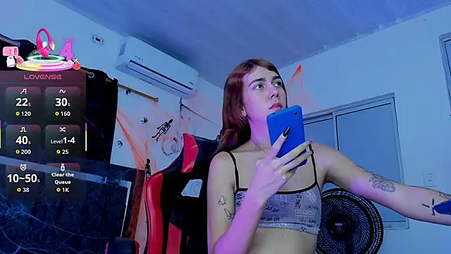 Nicol TransGirl online show from 10-31-25, 03:18