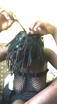 Snapshot of cutee2000 chatting on 02-25-25, 12:34 cutee2000 online show from 02-25-25, 12:34