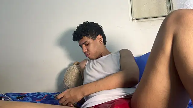 Santiago-Thompson online show from 12-01-25, 06:57