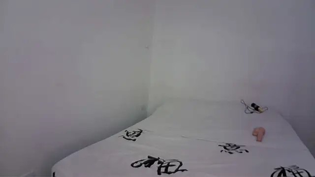 Snapshot of Alaiapink chatting on 02-05-25, 02:26 Alaiapink online show from 02-05-25, 02:26