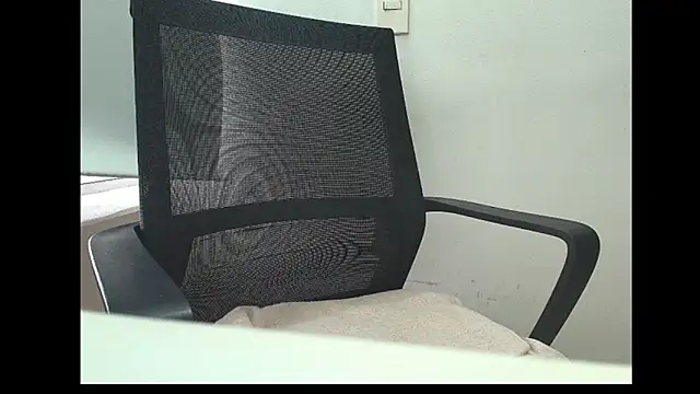 Snapshot of Alaiapink chatting on 03-02-26, 09:43 Alaiapink online show from 03-02-26, 09:43