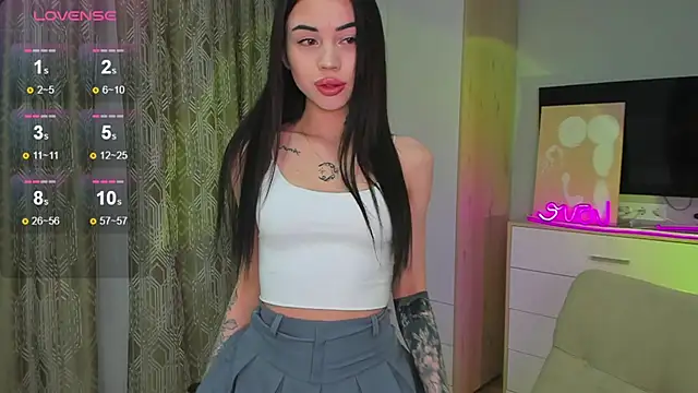 Snapshot of _dkny_ chatting on 02-04-26, 07:09 dkny online show from 02-04-26, 07:09