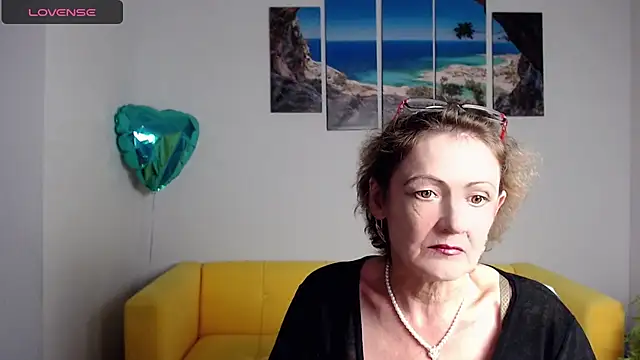 Snapshot of SexyGrandma_ chatting on 03-21-25, 04:18 SexyGrandma  online show from 03-21-25, 04:18