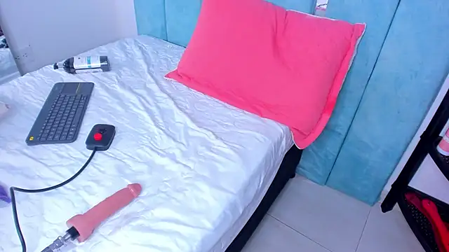 AlexxaSmall online show from 03-10-25, 02:48