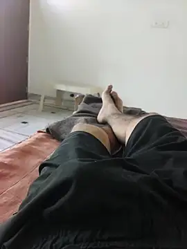 xmanrawan2 online show from 11-02-25, 04:37