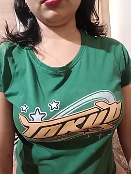 Snapshot of mahi69a chatting on 11-03-25, 10:27 mahi69a online show from 11-03-25, 10:27