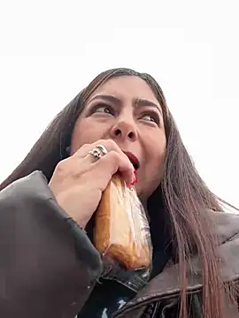 Snapshot of Mar_marz chatting on 03-03-25, 09:11 Mar marz online show from 03-03-25, 09:11