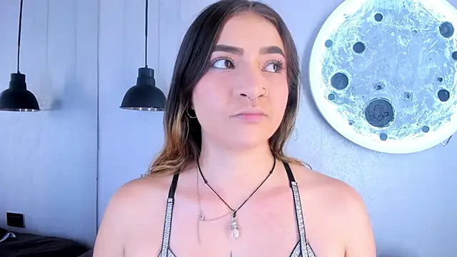 Snapshot of Shanntal_ chatting on 09-19-25, 07:58 Shanntal  online show from 09-19-25, 07:58