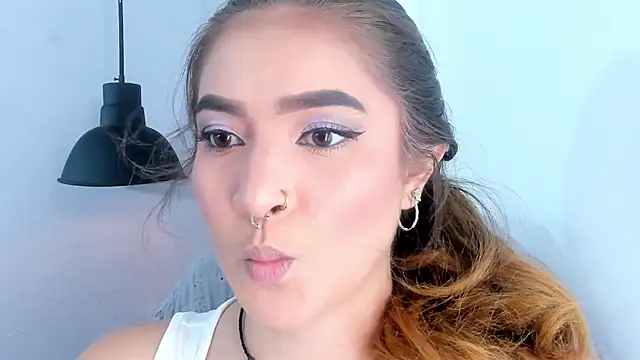 Snapshot of Shanntal_ chatting on 10-11-25, 07:56 Shanntal  online show from 10-11-25, 07:56