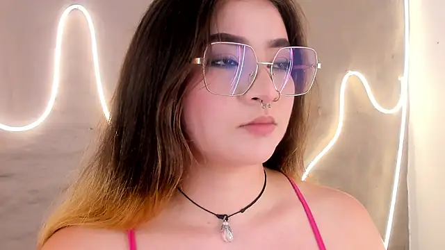 Shanntal  online show from 03-04-26, 07:42