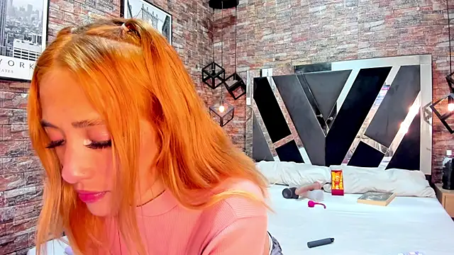 zoe taylorr1 online show from 01-29-25, 03:44