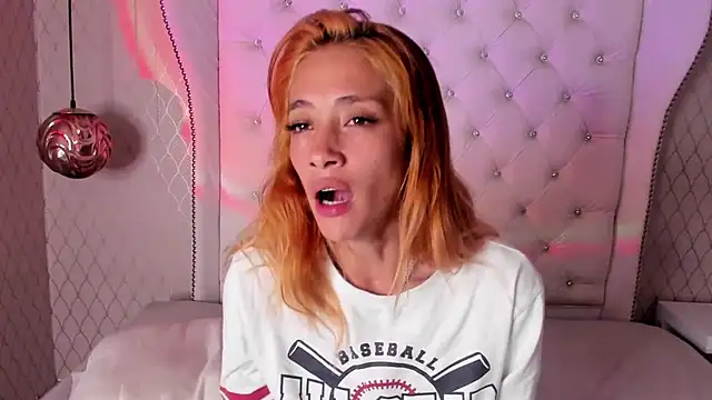 zoe taylorr1 online show from 02-21-25, 05:13