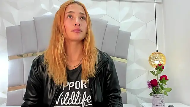 zoe taylorr1 online show from 03-08-25, 10:43