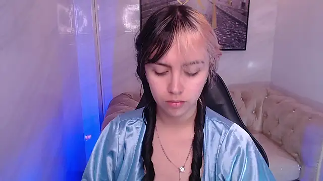 Hela v online show from 02-28-26, 01:01