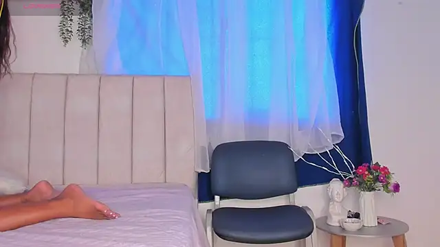 Snapshot of alice_guzman1 chatting on 10-01-25, 04:13 alice guzman1 online show from 10-01-25, 04:13