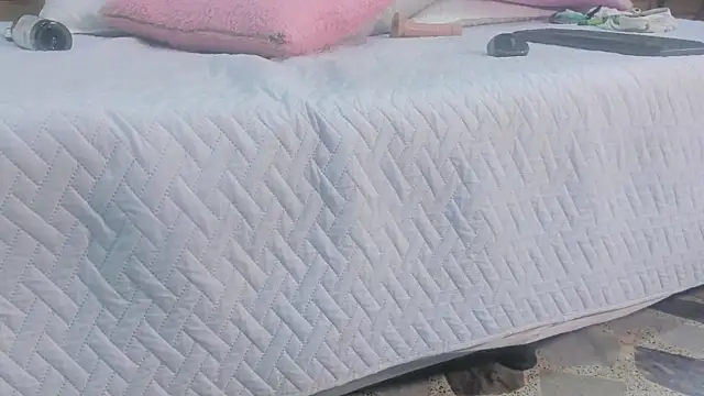 violet gray  online show from 02-25-25, 02:25