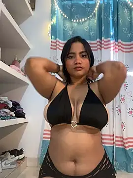 Snapshot of my_cam chatting on 02-02-25, 07:25 my cam online show from 02-02-25, 07:25