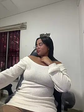 Snapshot of my_cam chatting on 02-10-25, 08:00 my cam online show from 02-10-25, 08:00