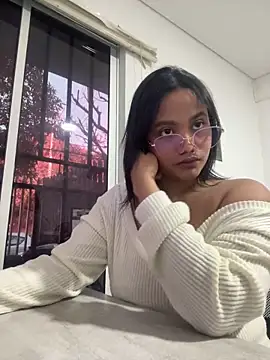 Snapshot of my_cam chatting on 02-18-25, 09:53 my cam online show from 02-18-25, 09:53