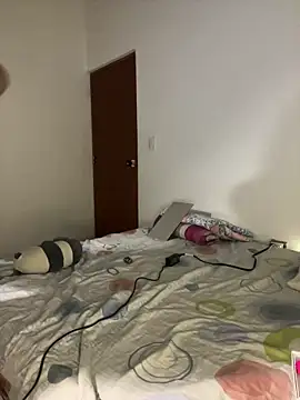 Snapshot of my_cam chatting on 02-23-25, 03:35 my cam online show from 02-23-25, 03:35