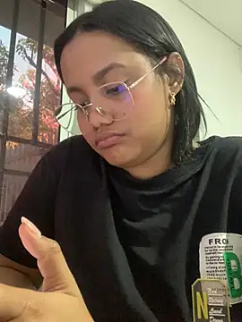 Snapshot of my_cam chatting on 03-13-25, 08:43 my cam online show from 03-13-25, 08:43