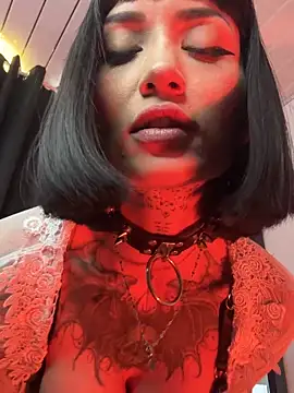 Snapshot of IsisRaichuu_ chatting on 09-19-25, 09:04 IsisRaichuu  online show from 09-19-25, 09:04