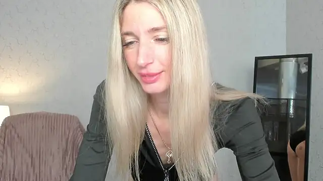 skinnyladyy online show from 03-12-25, 05:24