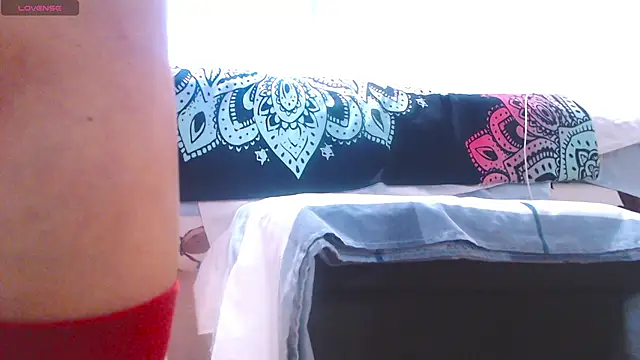 Ju-Hot online show from 12-19-24, 02:57