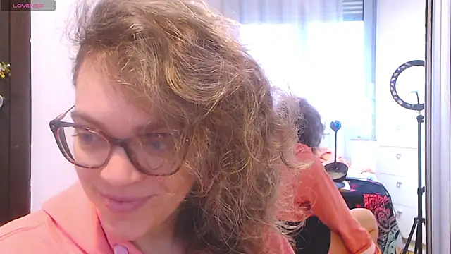 Ju-Hot online show from 01-22-25, 03:07