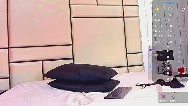 JulianaaHerrera online show from 02-03-25, 02:45