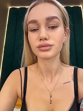 KristinaDane online show from 12-15-25, 03:33