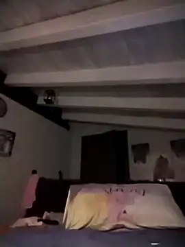 Snapshot of divinaerotica chatting on 11-27-25, 08:11 divinaerotica online show from 11-27-25, 08:11