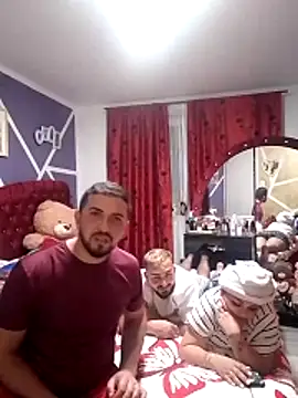 Fdghnjj online show from 10-28-25, 07:05