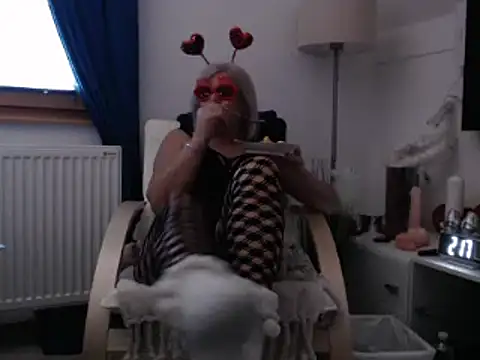 Juliana60 online show from 02-17-25, 12:38