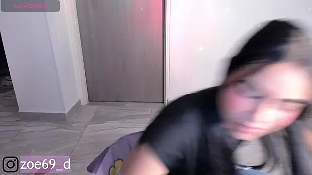 Snapshot of Tatiana250 chatting on 02-26-25, 01:21 Tatiana250 online show from 02-26-25, 01:21