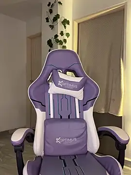 Snapshot of Tatiana250 chatting on 09-09-25, 12:43 Tatiana250 online show from 09-09-25, 12:43