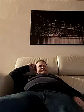 Pourleplasirs online show from 02-13-25, 01:19