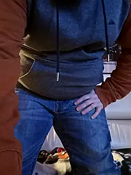 Pourleplasirs online show from 02-20-25, 01:25