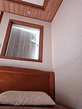 Tyyyggjju online show from 11-15-25, 05:38