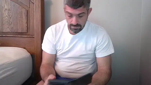 Snapshot of Troyt87 chatting on 01-06-26, 07:06 Troyt87 online show from 01-06-26, 07:06