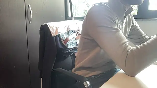 bullyboyy online show from 09-22-25, 07:21