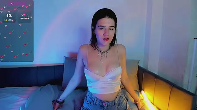 Snapshot of Sweetie_Catt chatting on 03-15-25, 12:02 Sweetie Catt online show from 03-15-25, 12:02